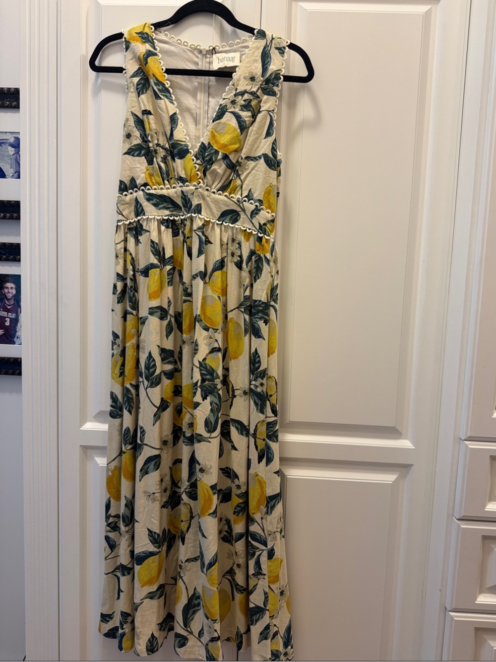 Benaar LA Yellow Lemon Print V-Neck Maxi Dress with Green Leaf Motif